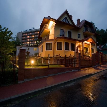 Pensjonat Szach Krynica Zdroj Buitenkant foto