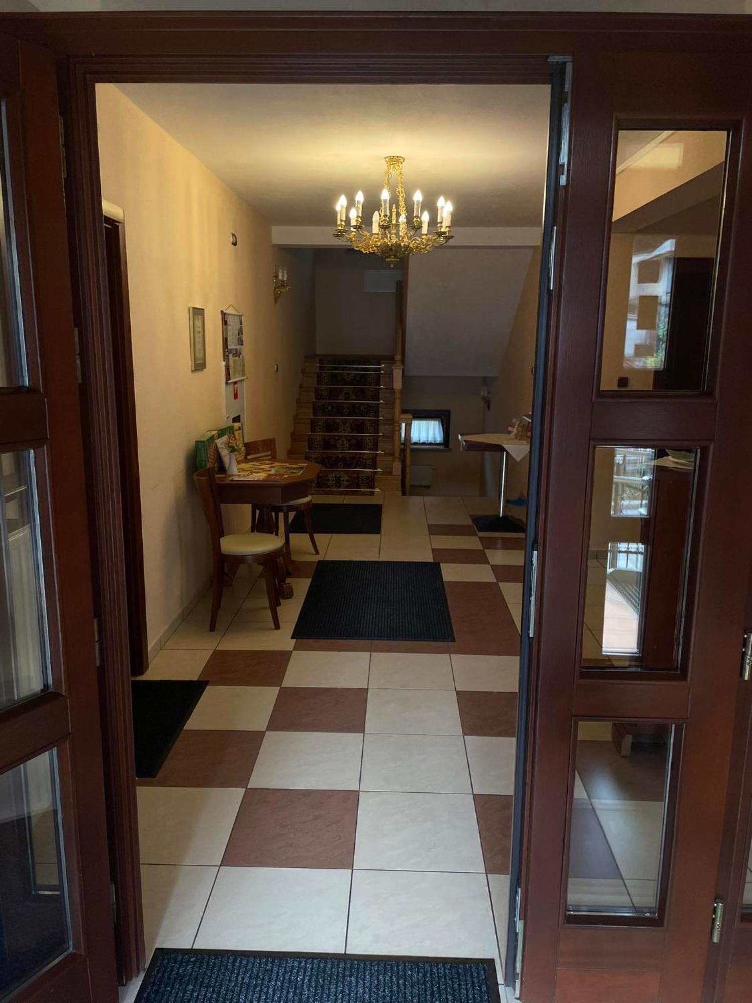 Pensjonat Szach Krynica Zdroj Buitenkant foto