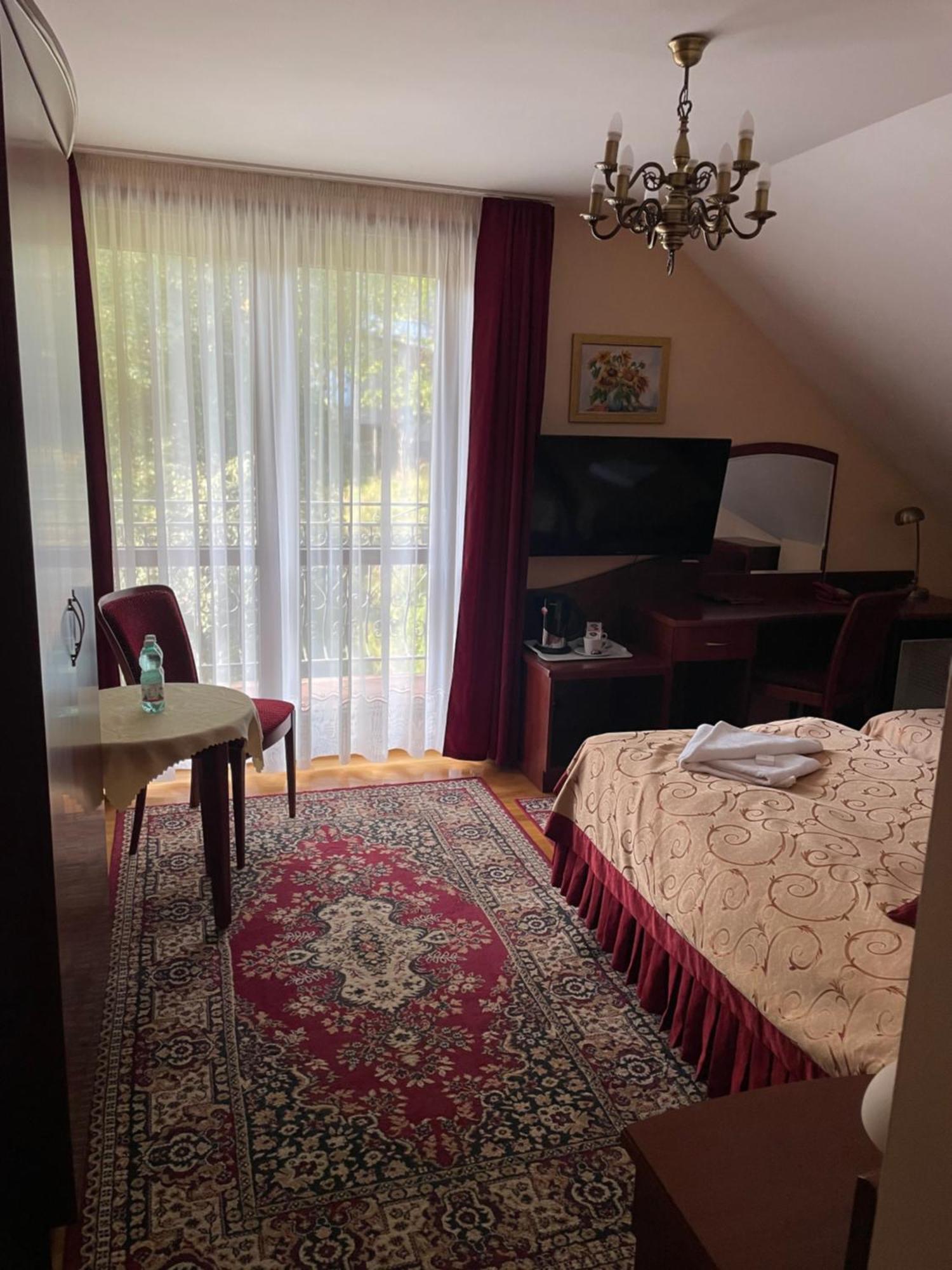 Pensjonat Szach Krynica Zdroj Buitenkant foto